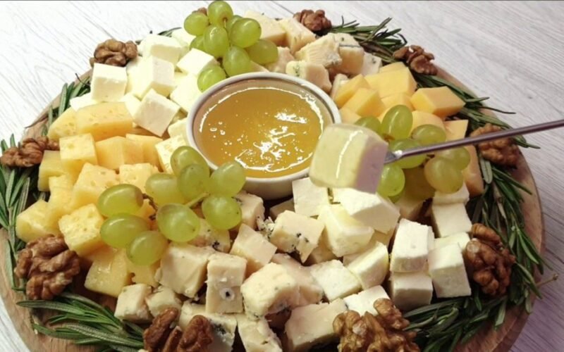 Pjaustytas sūris išlieka šviežias