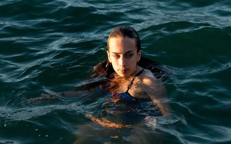 dream water symbolizes emotions