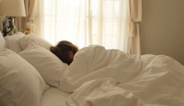 einu miegoti įsitempęs