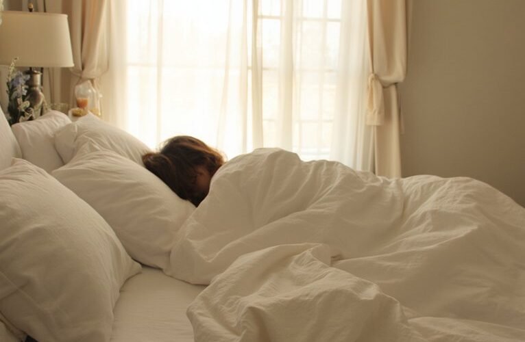 einu miegoti įsitempęs