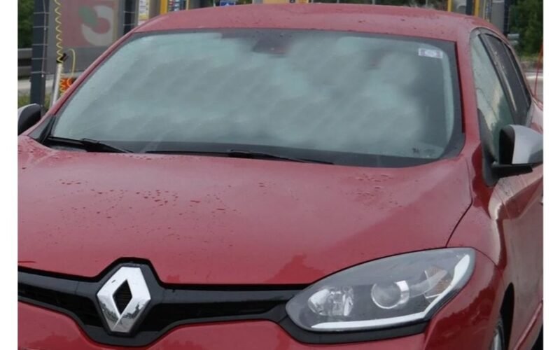 du mygtukai pašalina rūką