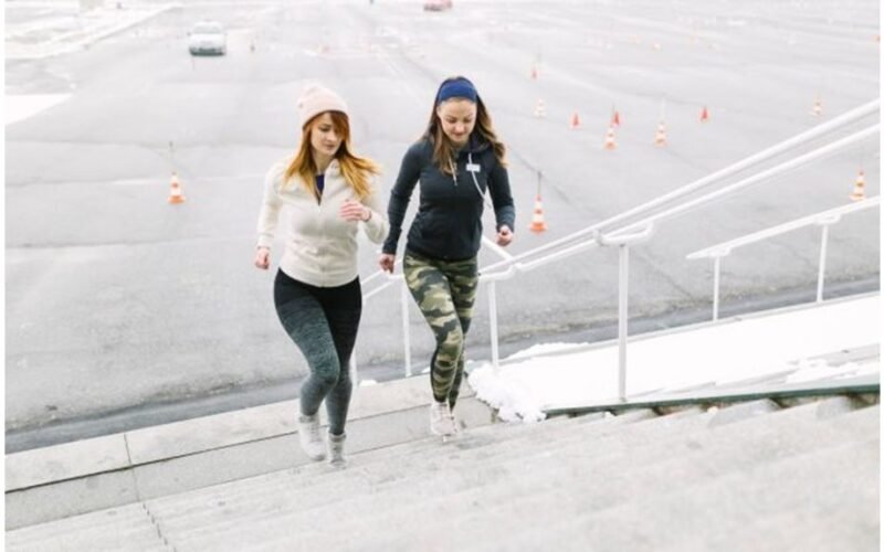 Vaikščioti vienam nepakaks