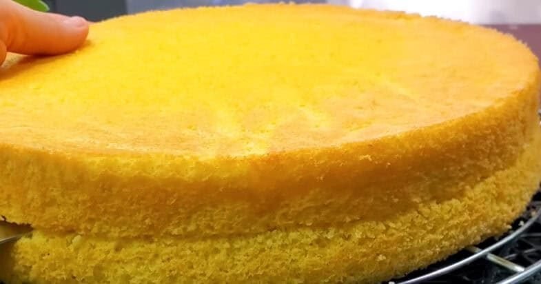 Purus tortas su persikų kremu