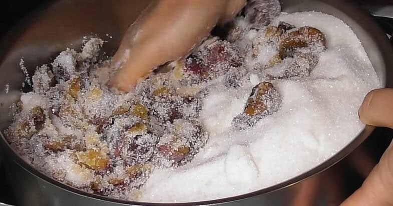 Slyvų uogienės žingsnis 1