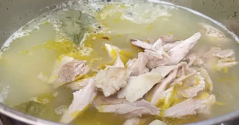 Vištienos sriubos žingsnis 1