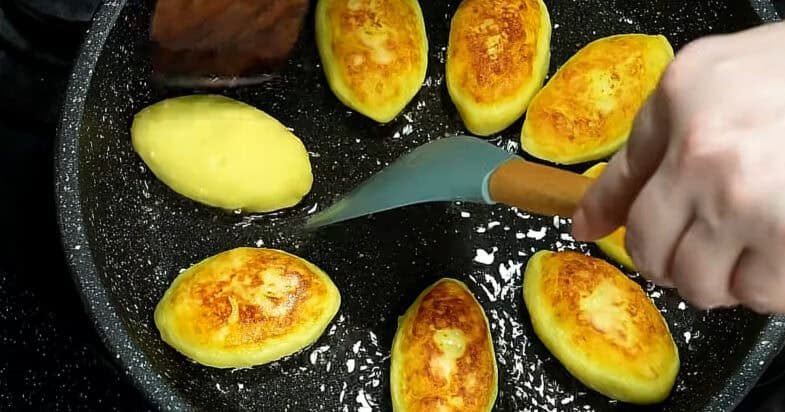 Bulvinės kotletėlės, pirmas žingsnis