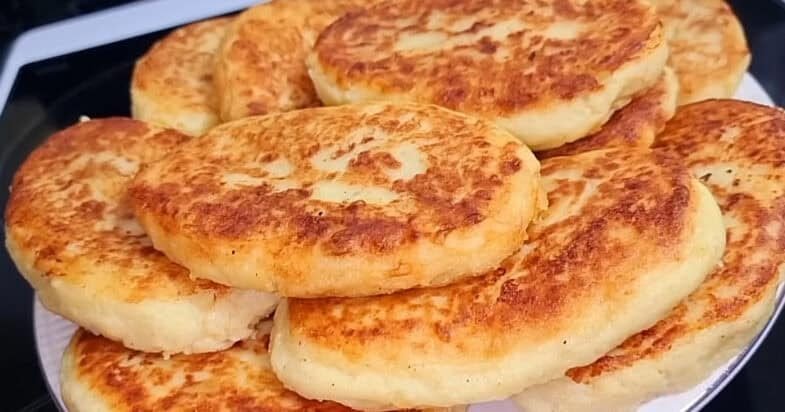 Paplotėliai kepami keptuvėje