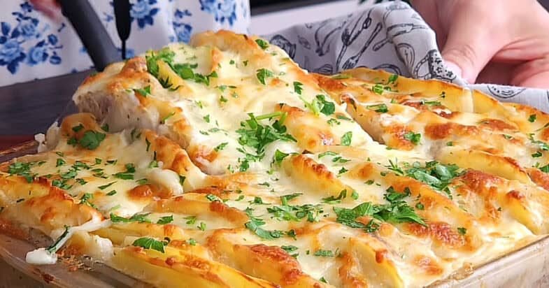 Mėsos ir bulvių apkepas su padažu
