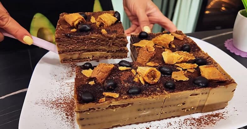 Kavinis tortas, sluoksniavimas