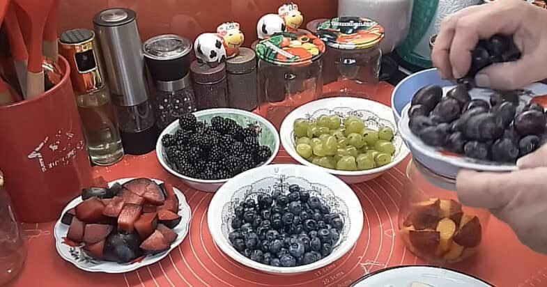 Kol turguje pilna vaisių, užsuku desertą į stiklainius, o žiemą jis kvepia tikra vasara 2