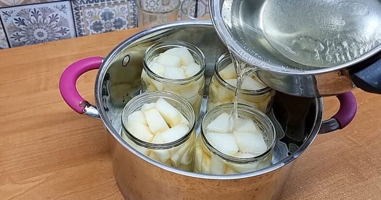melionas sirupe kuri atidarau ziema dabar uzsuku kelis stiklainius o kvapas islieka kaip vasara