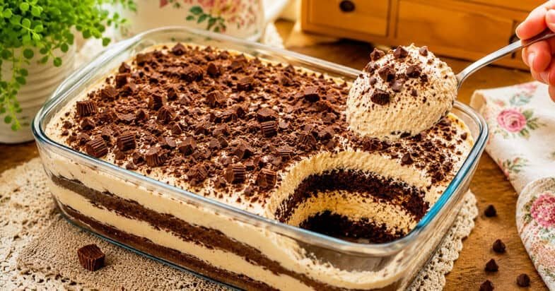 Sluoksniuotas šokoladinis desertas