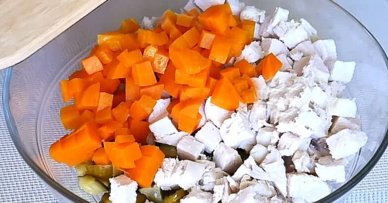 Salotos su vištiena, pirmas vaizdas