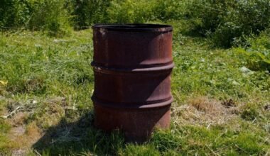 Kiaura metalinė statinė dar gali tarnauti metų metus, štai kaip ją užlopyti be suvirinimo