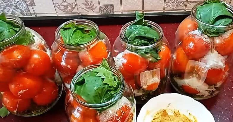 svelniai rugstus pomidorai su garstyciomis kol dar tvirti uzraugu kelis stiklainius