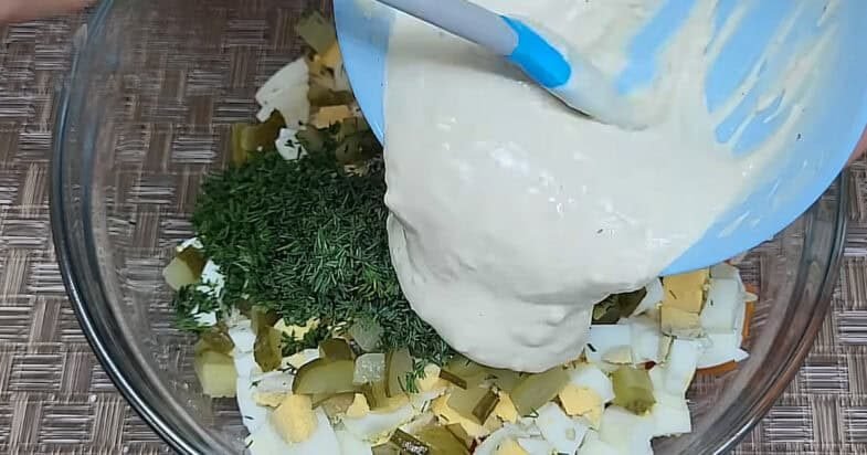 Vištienos salotos su grietinės užpilu, žingsnis 3